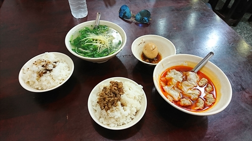 22日・台北1日目！小董乾炒河粉の炒飯！(コピー)
